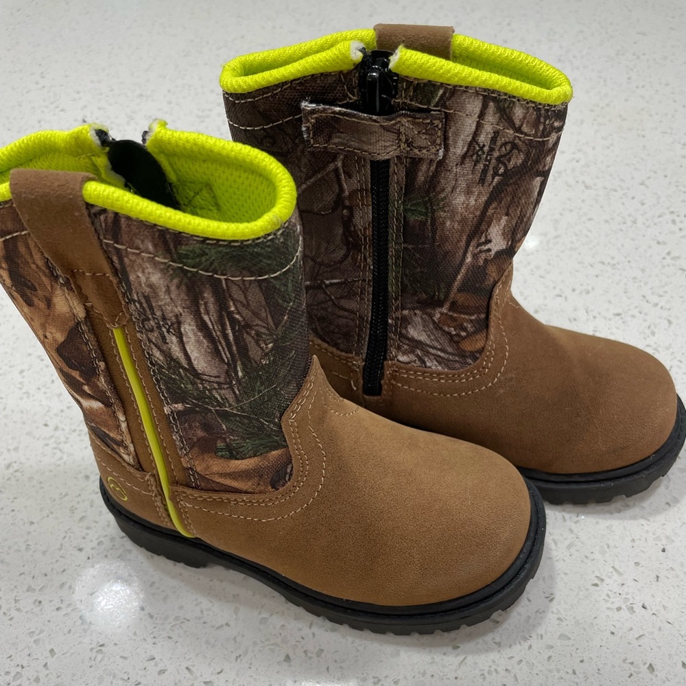 Magellan Kids Boots